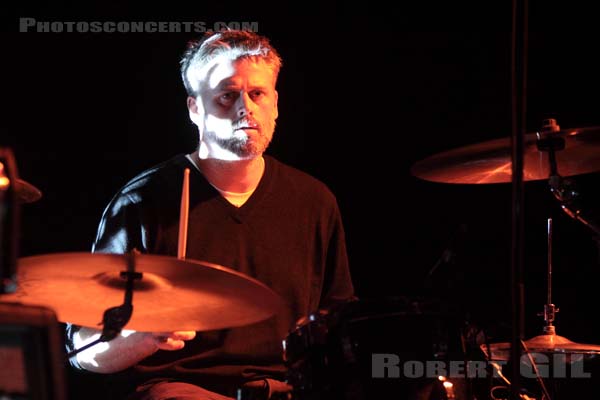 SHANNON WRIGHT - 2009-10-12 - PARIS - L'Alhambra - 